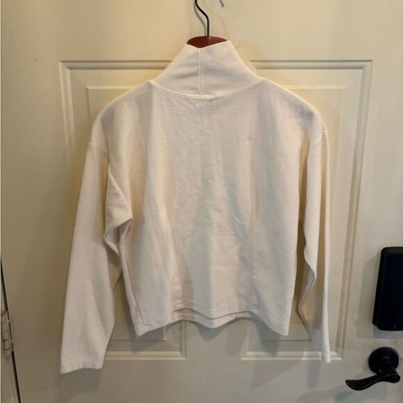 Women's Cropped High-Neck Cream Sweater - Picture 4 of 5